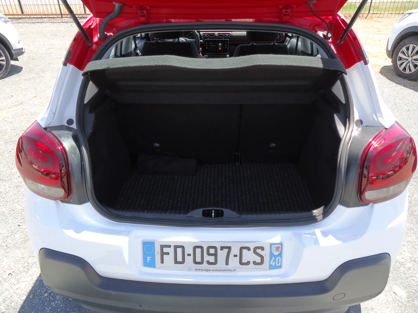 Citroen C3 1.5 BlueHDI 102 к.с., снимка 10 - Автомобили и джипове - 54332058