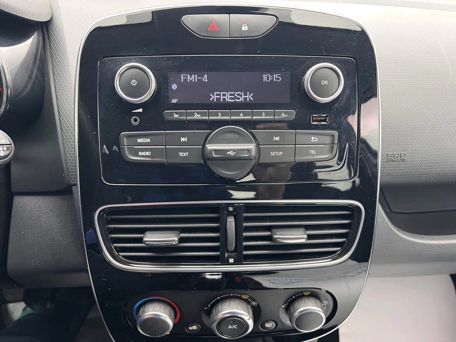 Renault Clio Life/1.5dci/75k.c./5MT/N1, снимка 13 - Автомобили и джипове - 54367581
