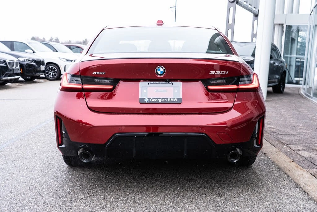 BMW 330 xDrive* AвтоКредит * (ЦЕНА ДО БГ), снимка 6 - Автомобили и джипове - 54428331