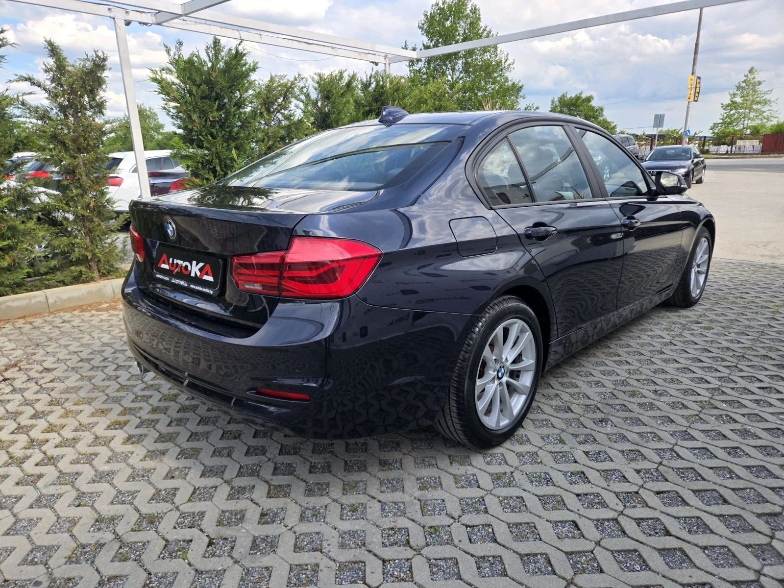 BMW 320 2.0D-190кс= АВТОМАТ= 67.000КМ= 4х4= DISTRONIC= CAM, снимка 3 - Автомобили и джипове - 54610635