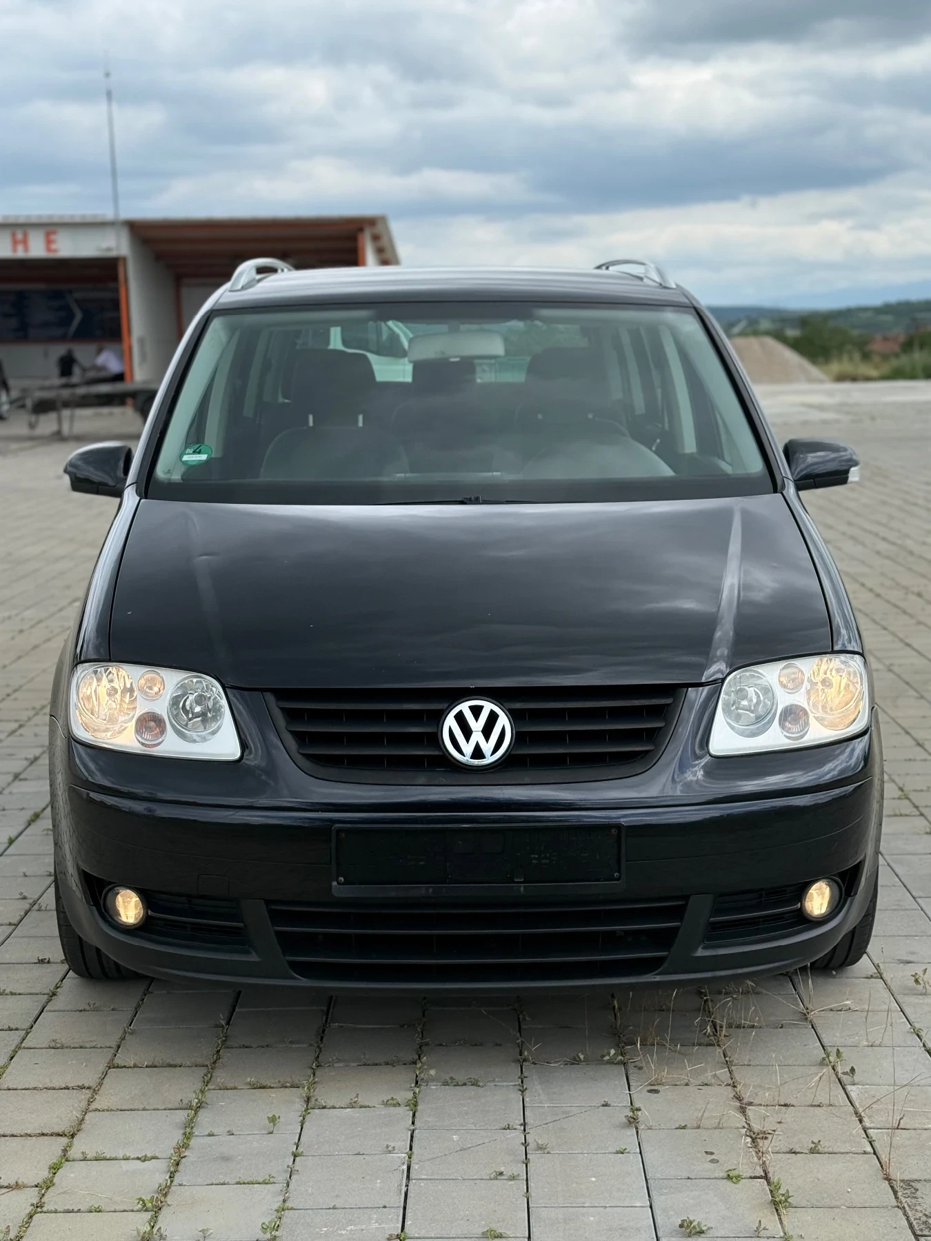 VW Touran 2.0 136 AZV 6 скорости 7 места