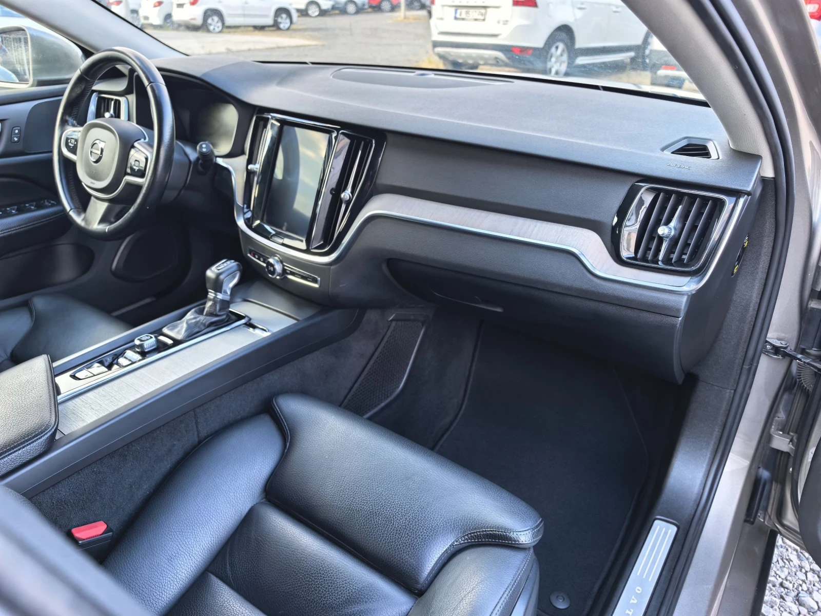 Volvo V60 2, 0tdi R-design | Mobile.bg � ����������� 10