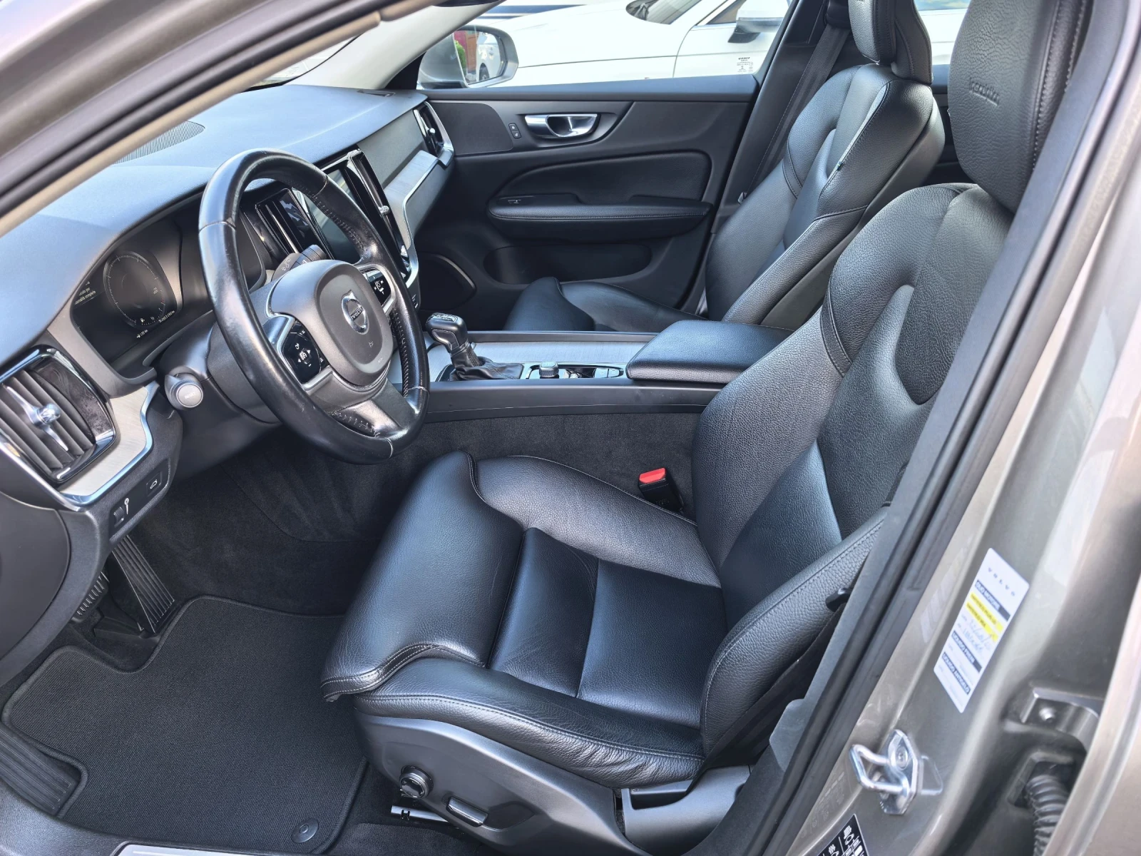Volvo V60 2, 0tdi R-design | Mobile.bg � ����������� 9