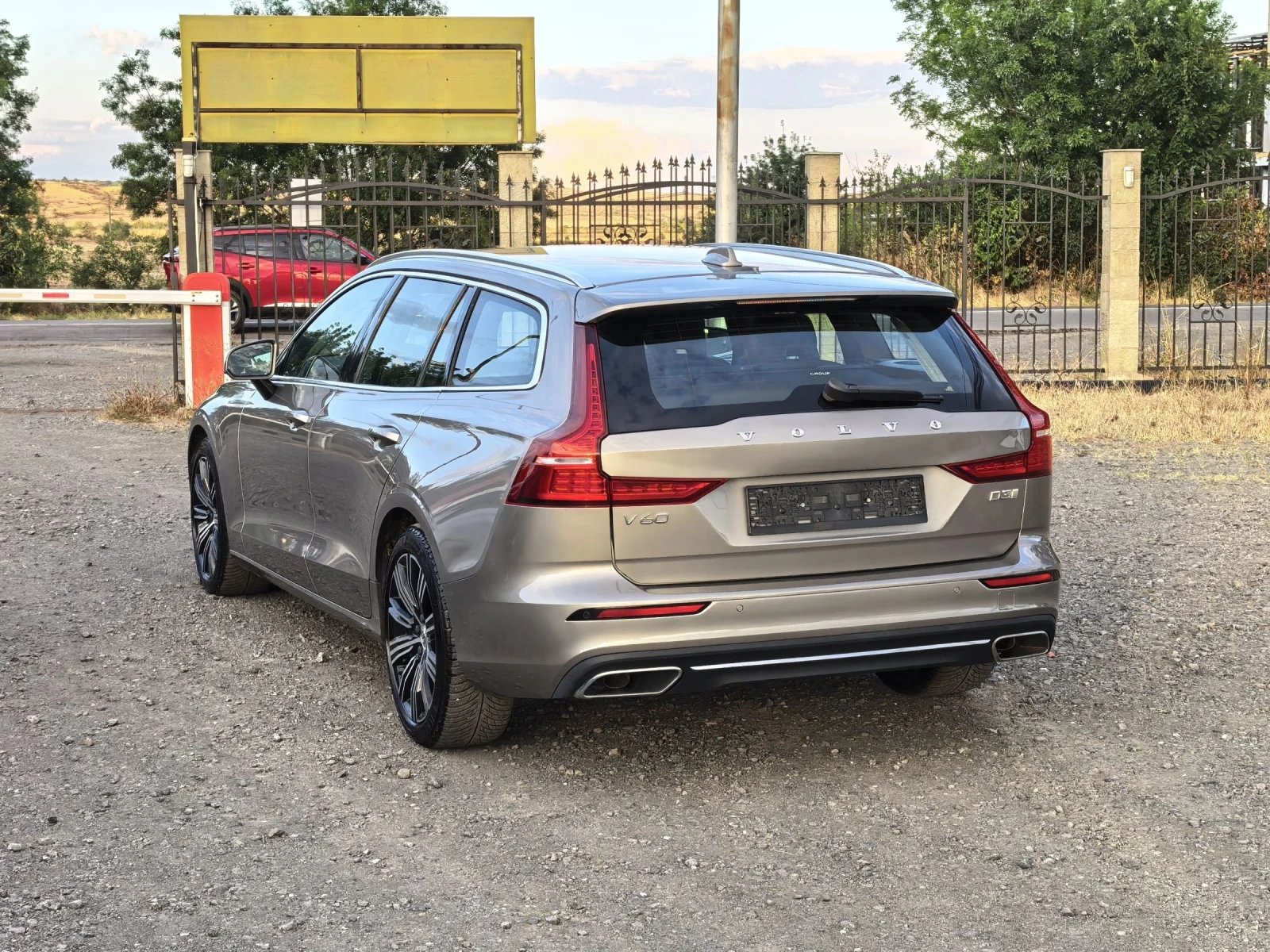 Volvo V60 2, 0tdi R-design | Mobile.bg � ����������� 4