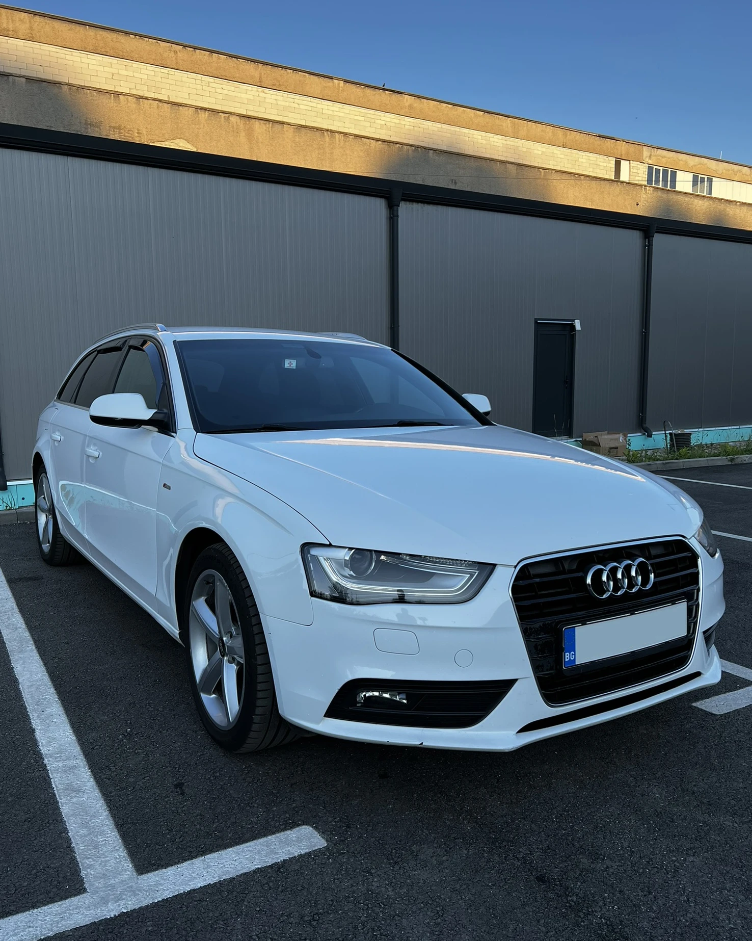 Audi A4 2.0, снимка 2 - Автомобили и джипове - 55849478