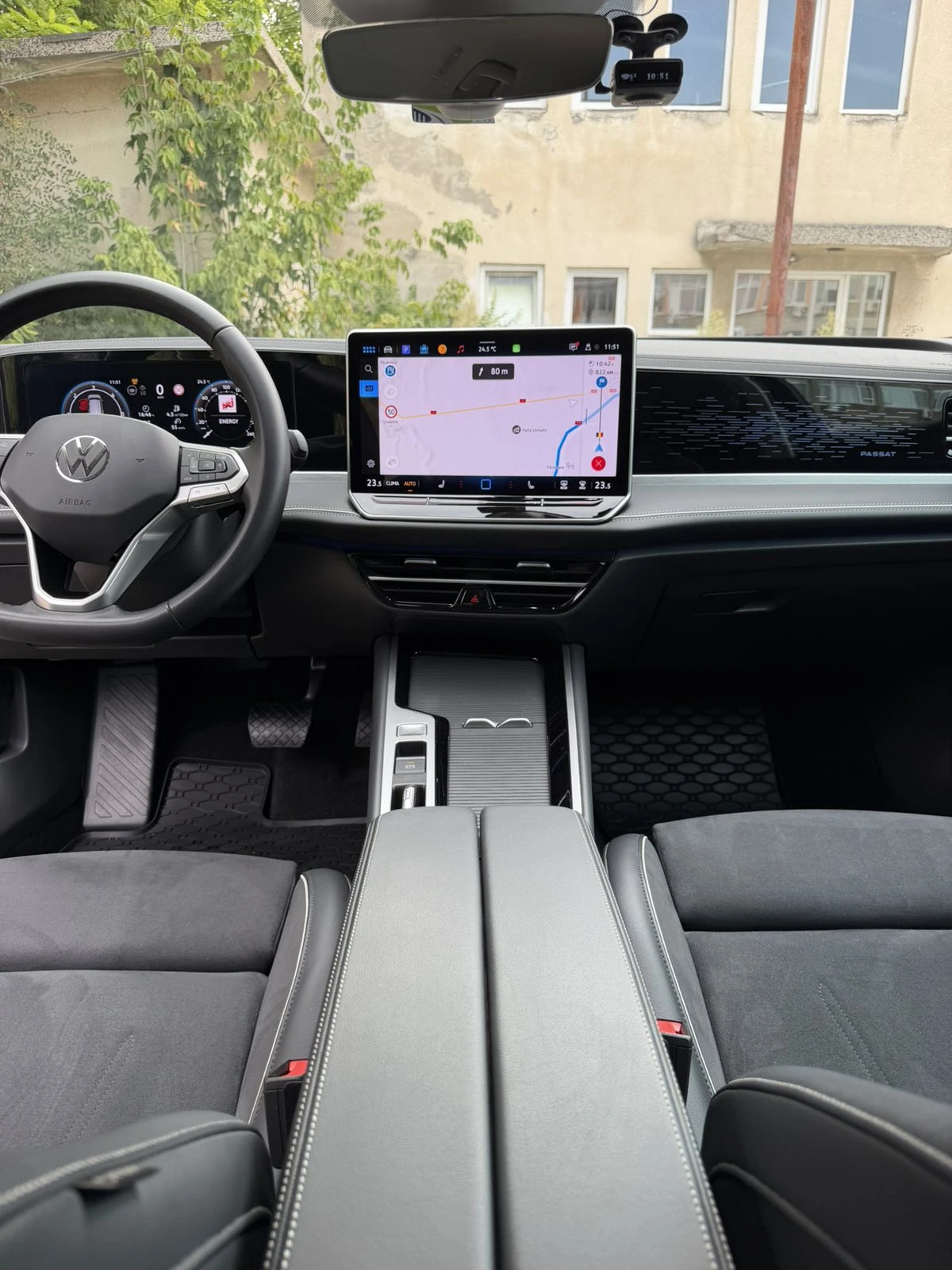 VW Passat 9 Elegance 2.0 TDI DSG, снимка 17 - Автомобили и джипове - 55889407
