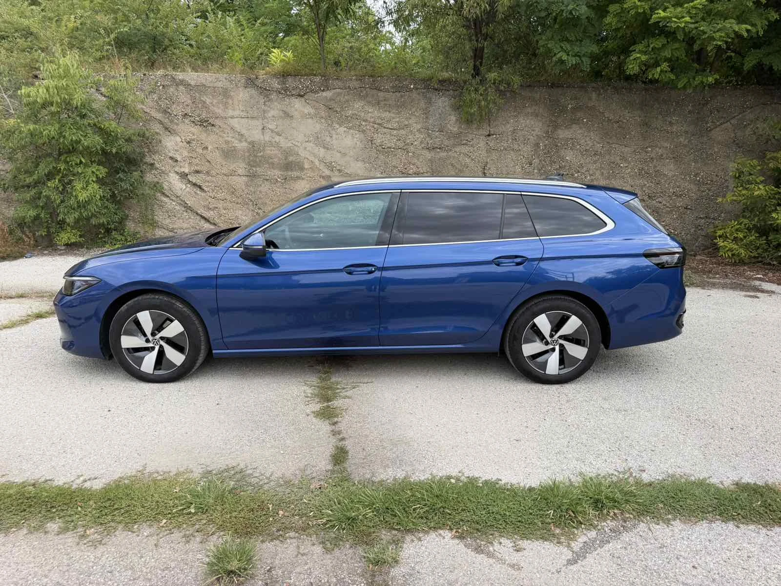 VW Passat 9 Elegance 2.0 TDI DSG, снимка 3 - Автомобили и джипове - 55889407
