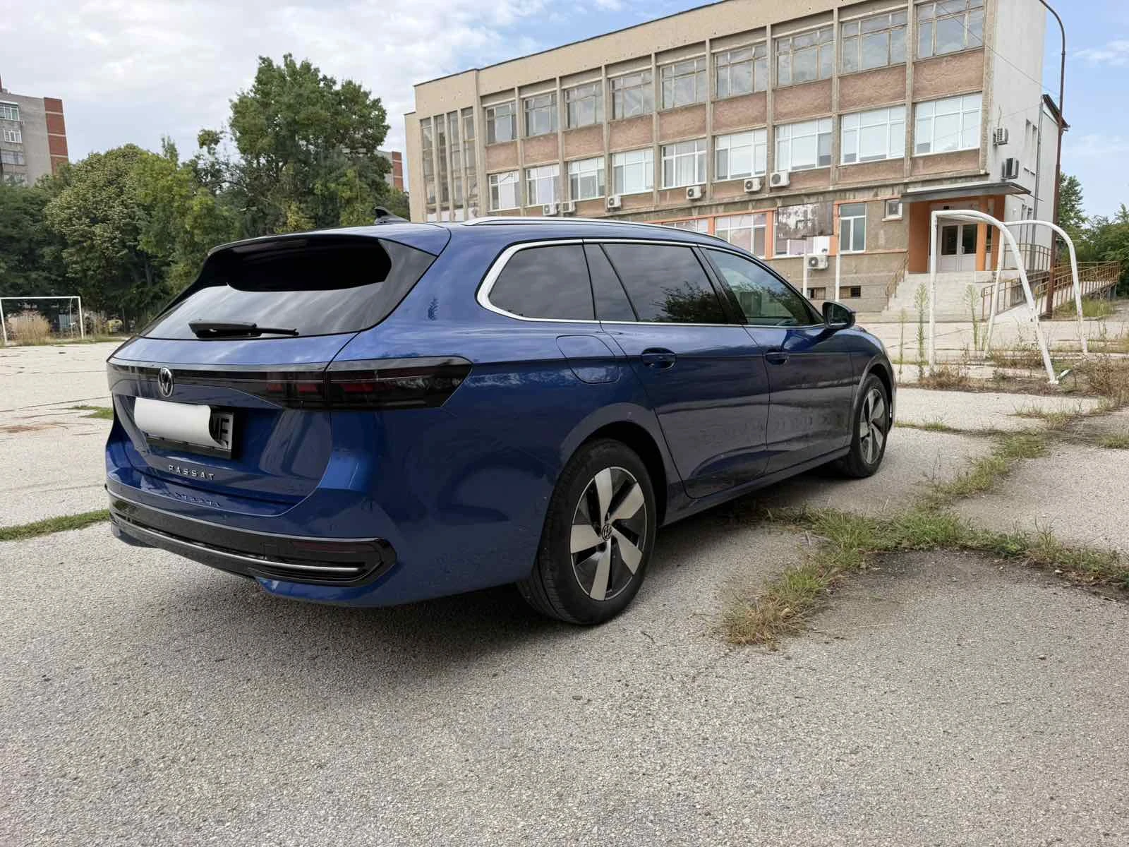 VW Passat 9 Elegance 2.0 TDI DSG, снимка 6 - Автомобили и джипове - 55889407