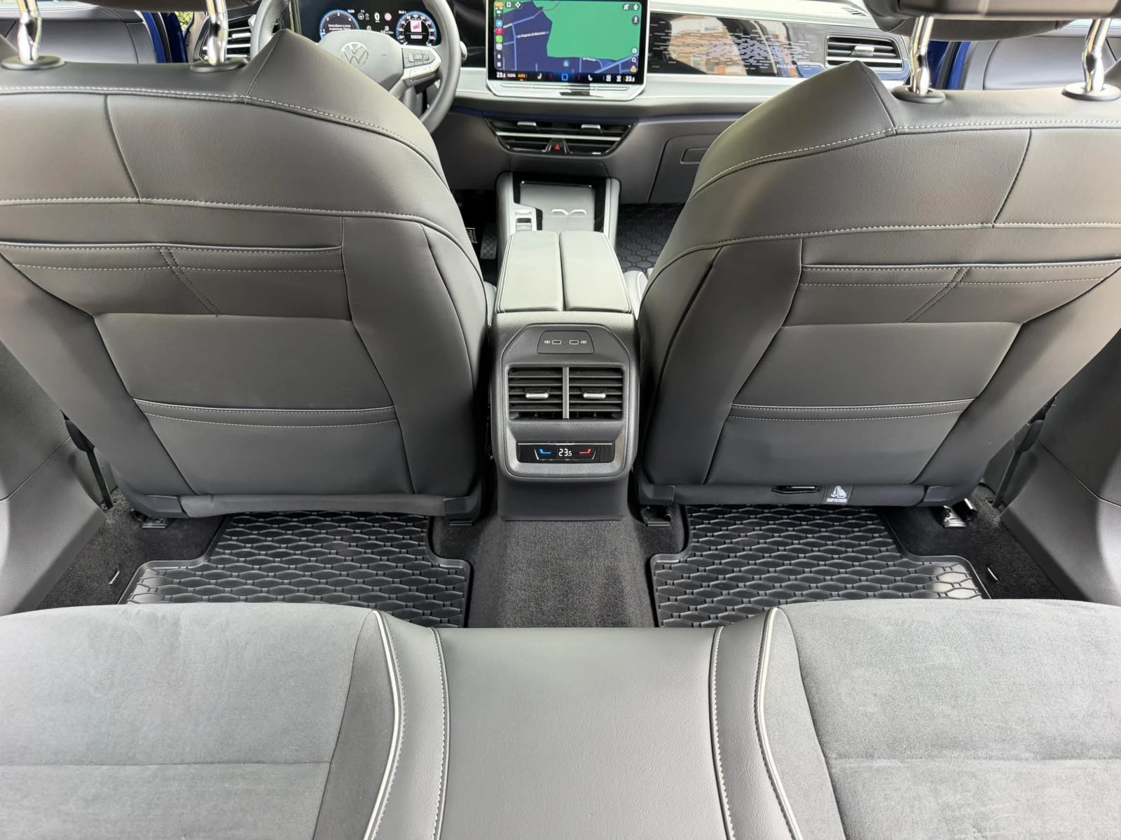 VW Passat 9 Elegance 2.0 TDI DSG, снимка 14 - Автомобили и джипове - 55889407