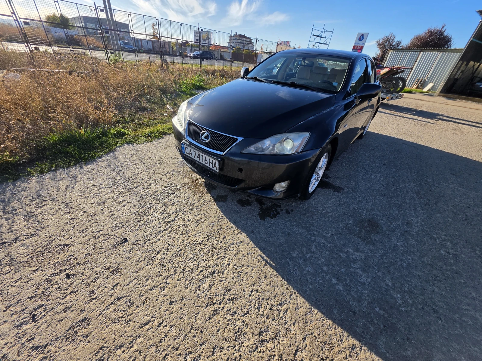 Lexus IS 220d, снимка 2 - Автомобили и джипове - 56664044
