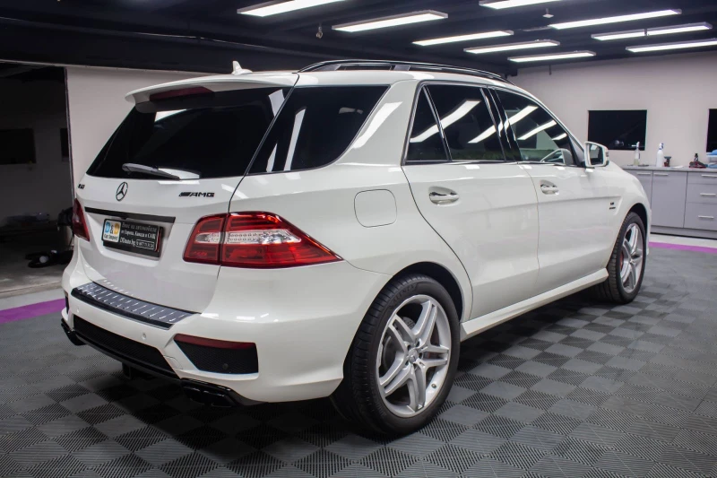 Mercedes-Benz ML 63 AMG AMG PERFORMANCE PAKAGE, снимка 3 - Автомобили и джипове - 51095089