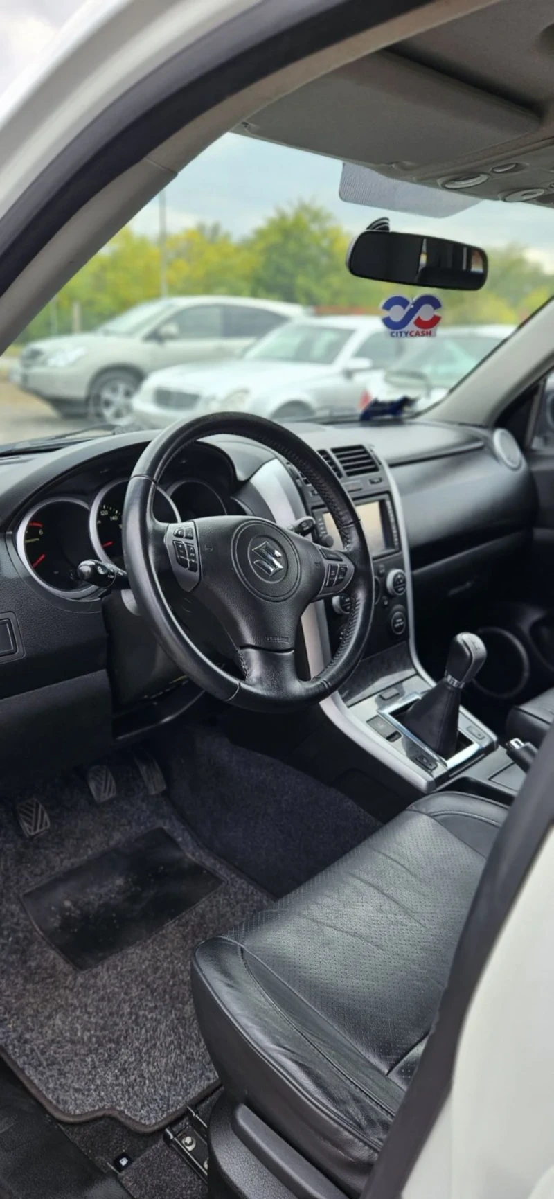 Suzuki Grand vitara, снимка 6 - Автомобили и джипове - 52657315