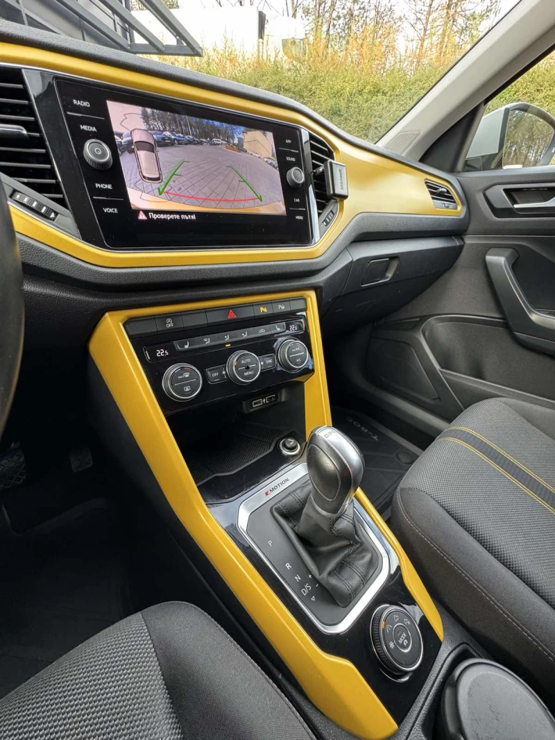 VW T-Roc 4 MOTION, снимка 15 - Автомобили и джипове - 52551735