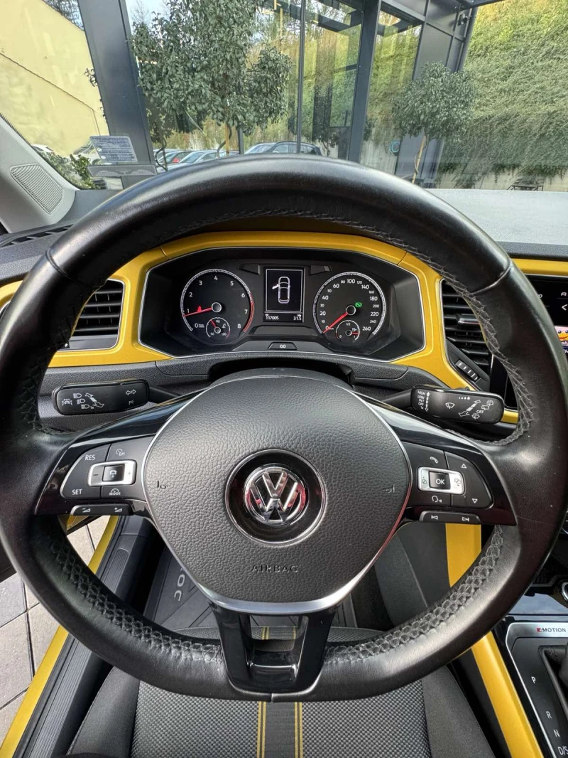 VW T-Roc 4 MOTION, снимка 14 - Автомобили и джипове - 52551735