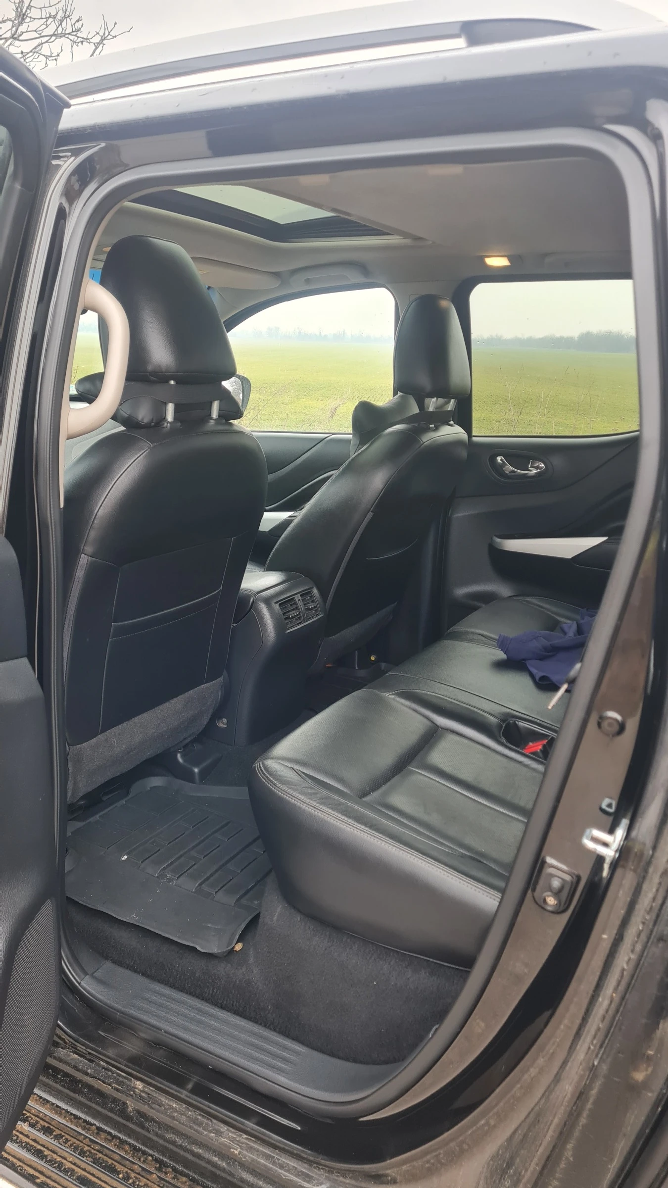Nissan Navara  - изображение 7