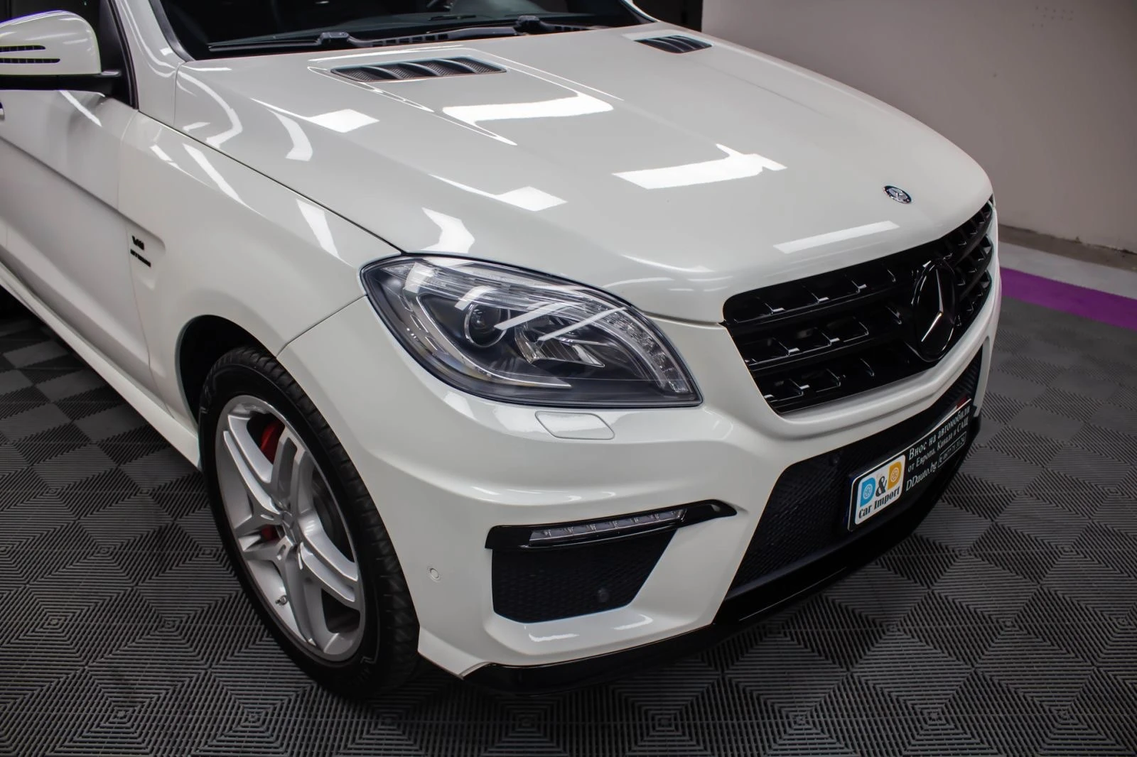 Mercedes-Benz ML 63 AMG AMG PERFORMANCE PAKAGE - изображение 7