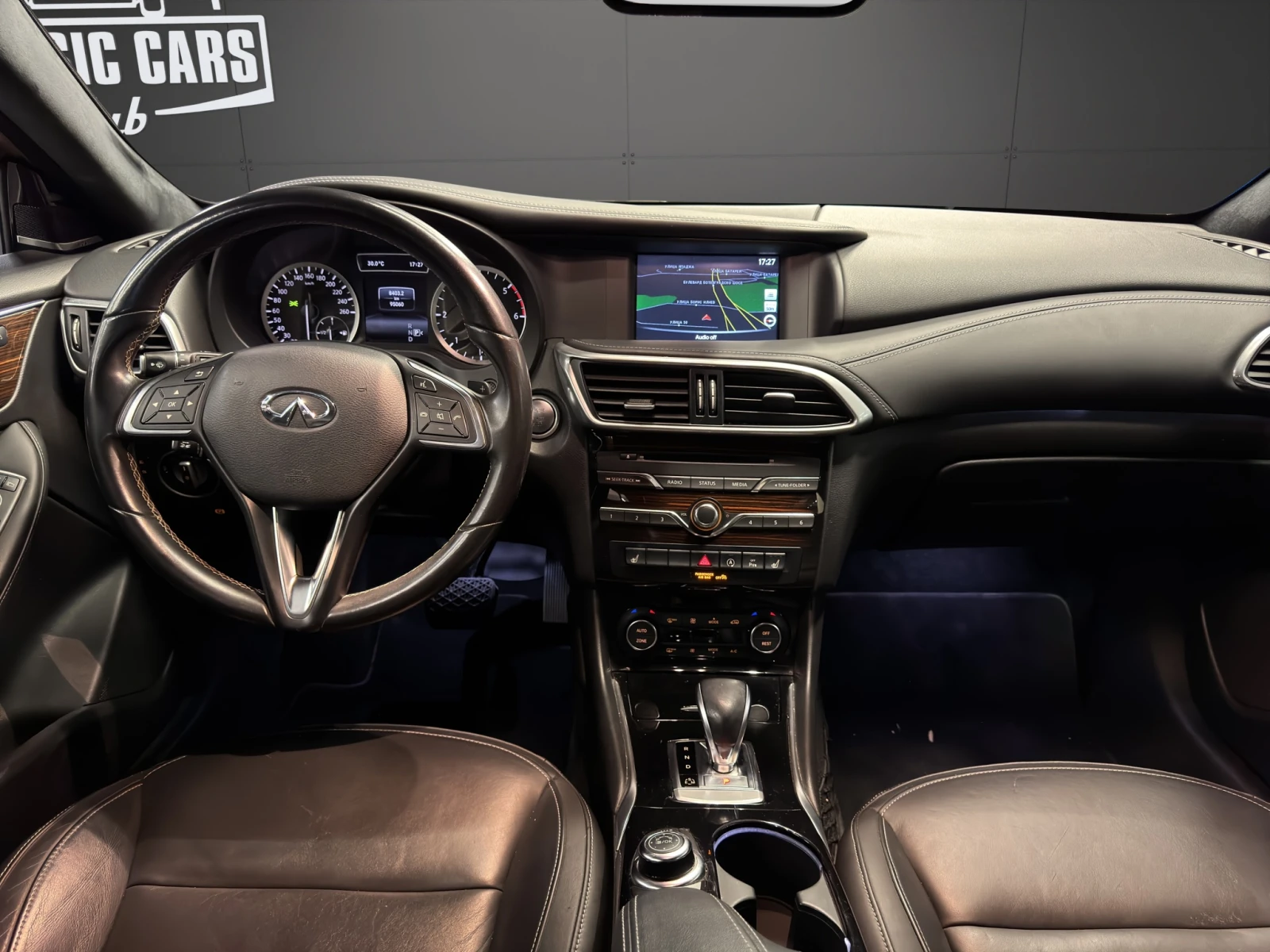 Infiniti Q30 2.2d - изображение 10