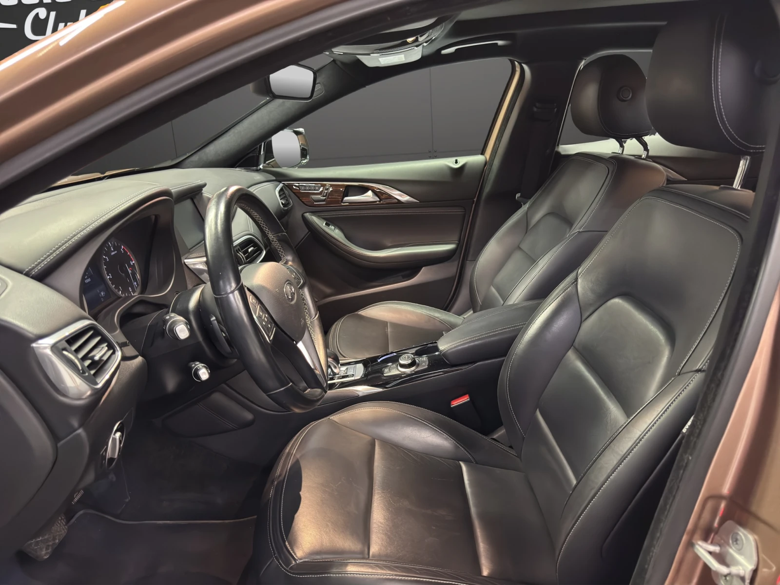 Infiniti Q30 2.2d - изображение 9