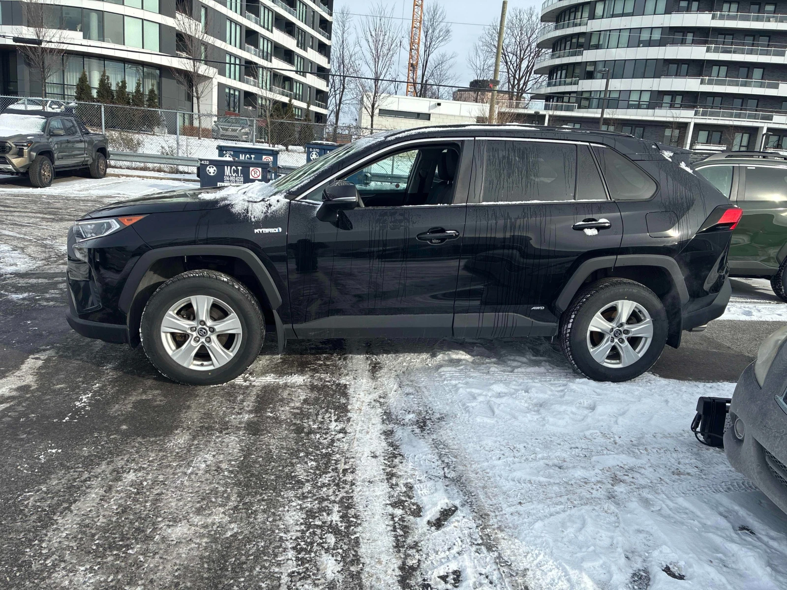 Toyota Rav4 * Hybrid XLE* CARFAX * БЕЗ ПЪРВОНАЧАЛНА ВНОСКА - изображение 3