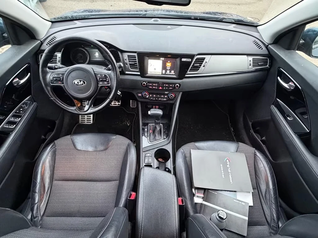 Kia Niro 1.6  Plyg in Hybrid 141ps - изображение 8