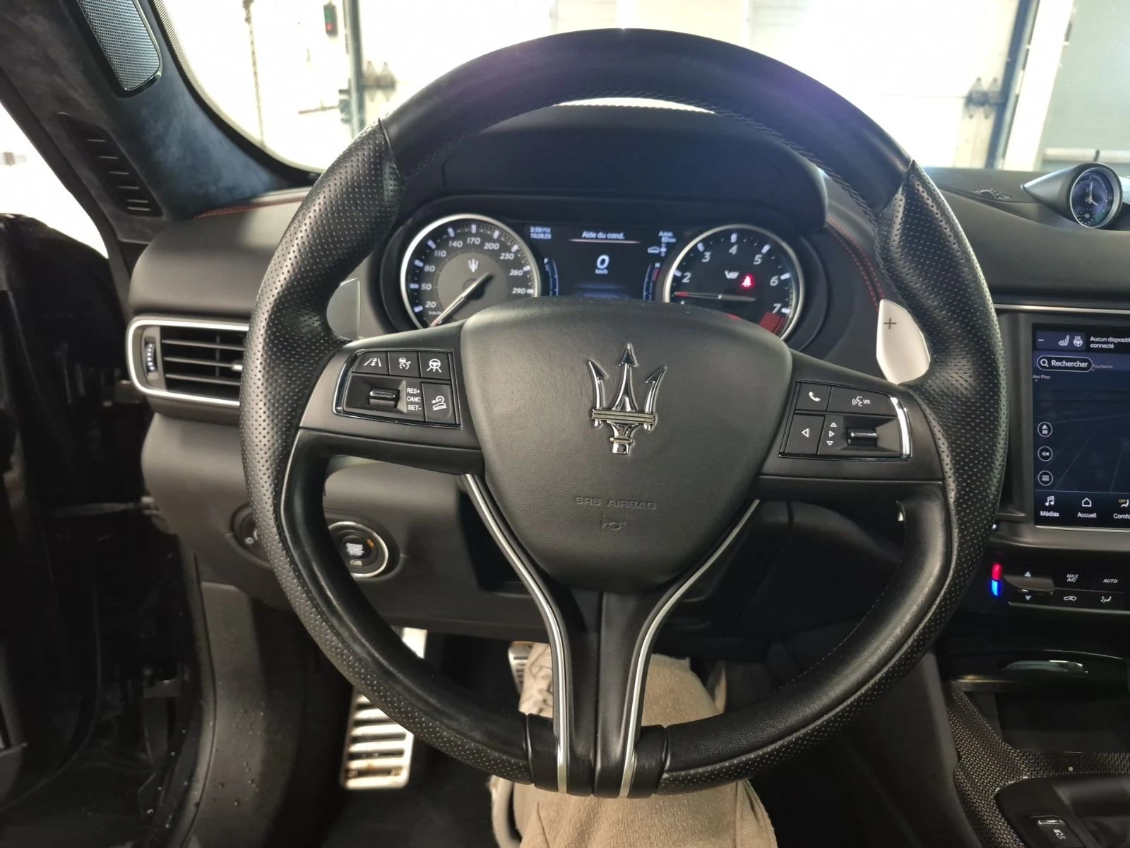 Maserati Levante * GTS * CARFAX * PANO * 2 ����� | Mobile.bg � ����������� 11