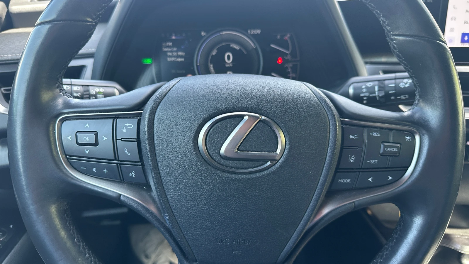 Lexus UX 250h Face Lift 2023 2.0 Hybrid � �������� | Mobile.bg � ����������� 15