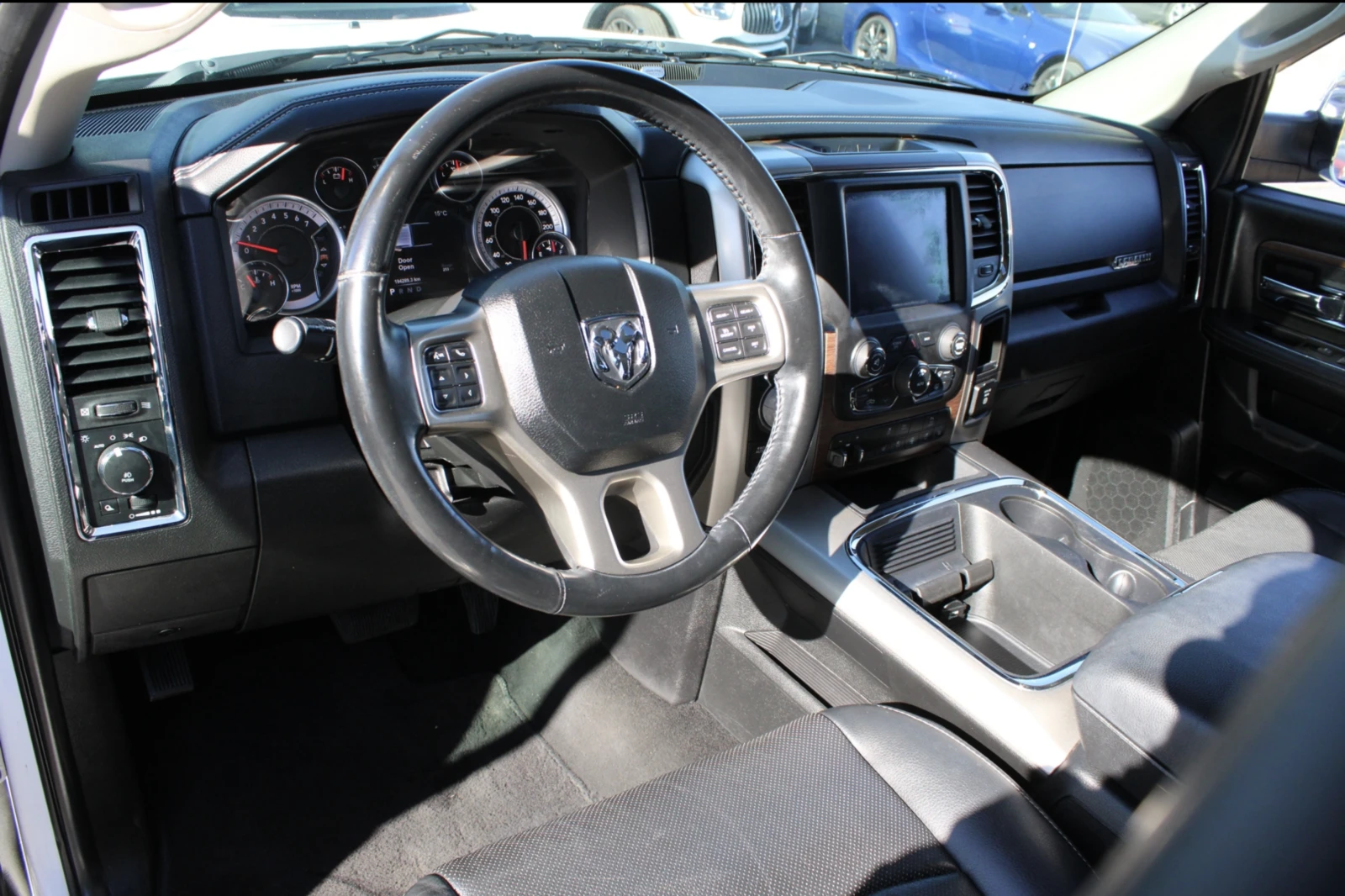 Dodge RAM 1500 АВТОКРЕДИТ, снимка 7 - Автомобили и джипове - 53820492