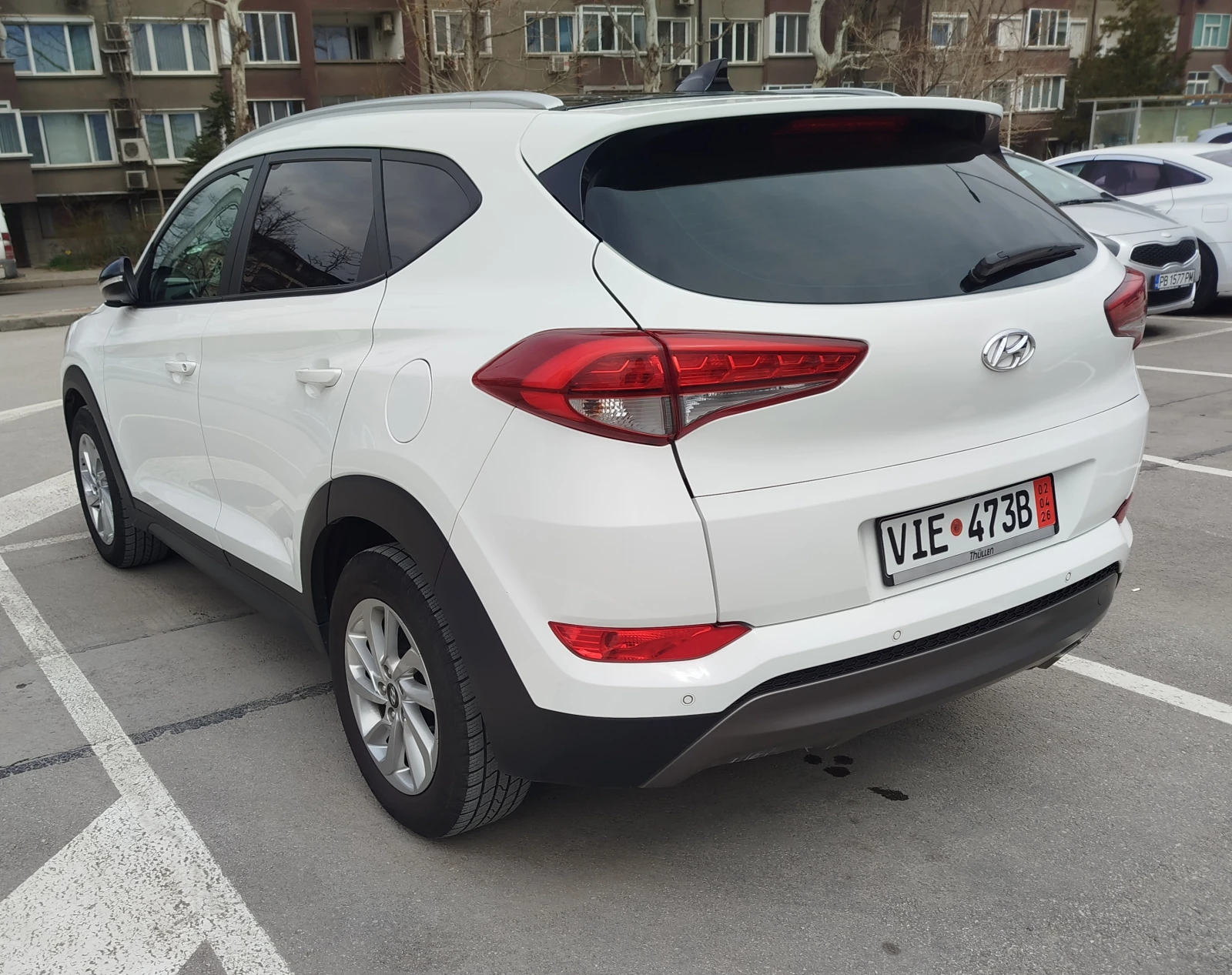 Hyundai Tucson 1, 6, снимка 3 - Автомобили и джипове - 53903688