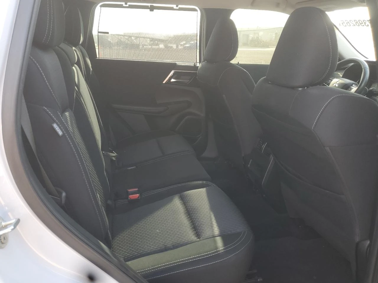 Mitsubishi Outlander, снимка 9 - Автомобили и джипове - 54481954
