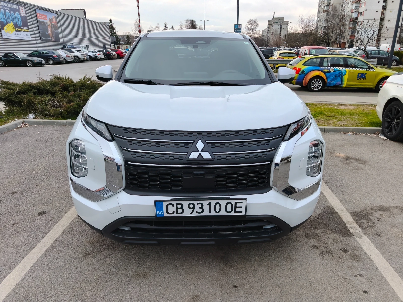 Mitsubishi Outlander, снимка 2 - Автомобили и джипове - 54044574