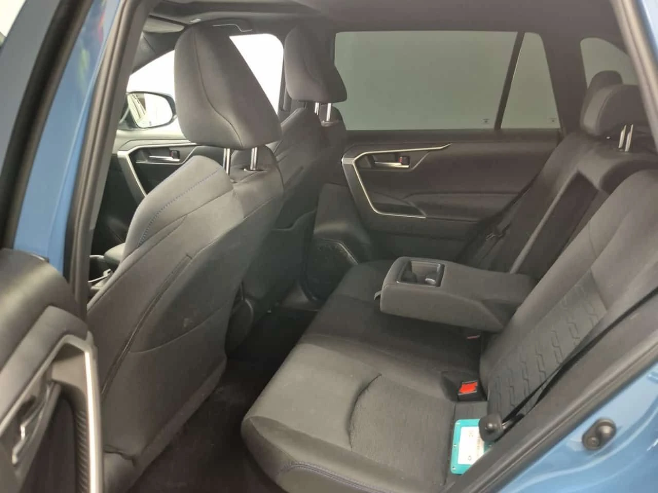 Toyota Rav4 HYBRID SE / CAMERA / DISTRONIC / ПОДГРЕВИ , снимка 11 - Автомобили и джипове - 54072326