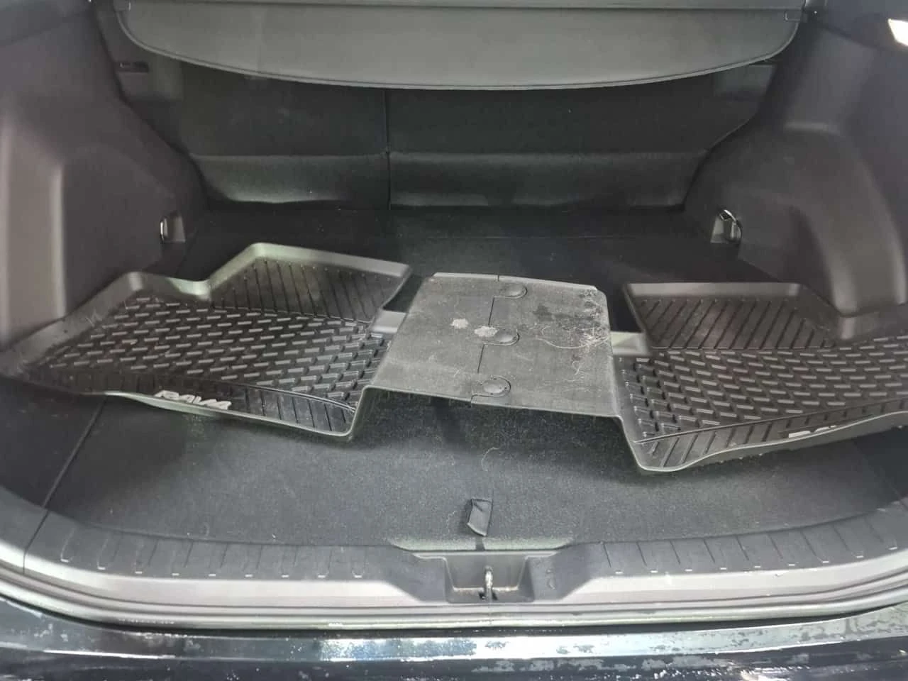 Toyota Rav4 HYBRID SE / CAMERA / DISTRONIC / ПОДГРЕВИ , снимка 13 - Автомобили и джипове - 54072326