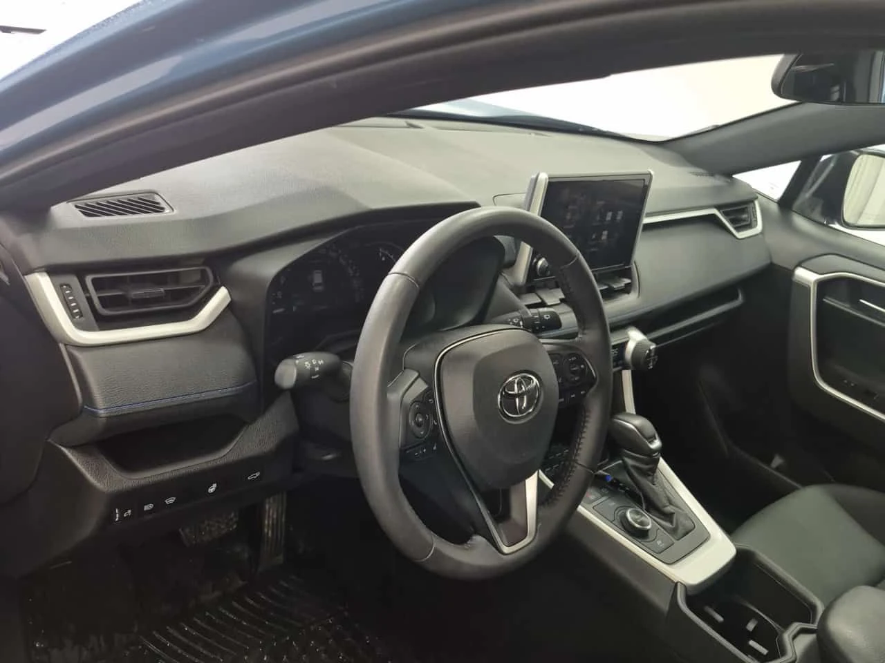 Toyota Rav4 HYBRID SE / CAMERA / DISTRONIC / ПОДГРЕВИ , снимка 10 - Автомобили и джипове - 54072326