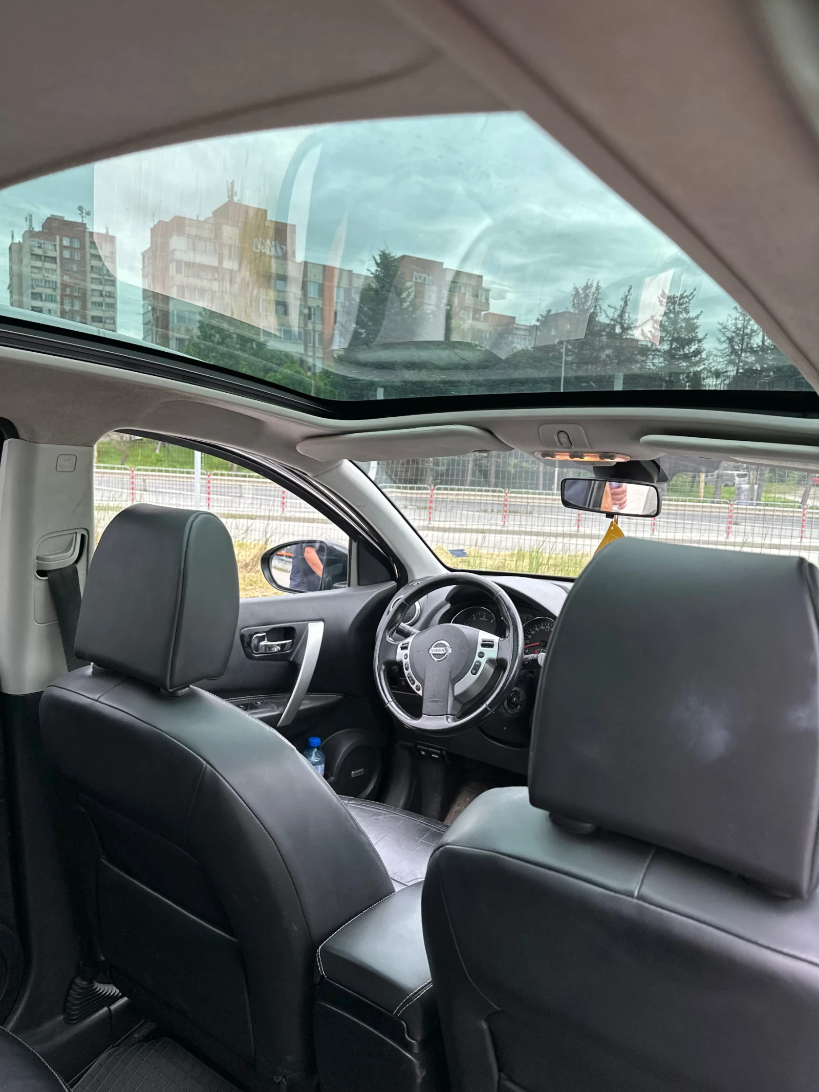 Nissan Qashqai, снимка 12 - Автомобили и джипове - 54763690