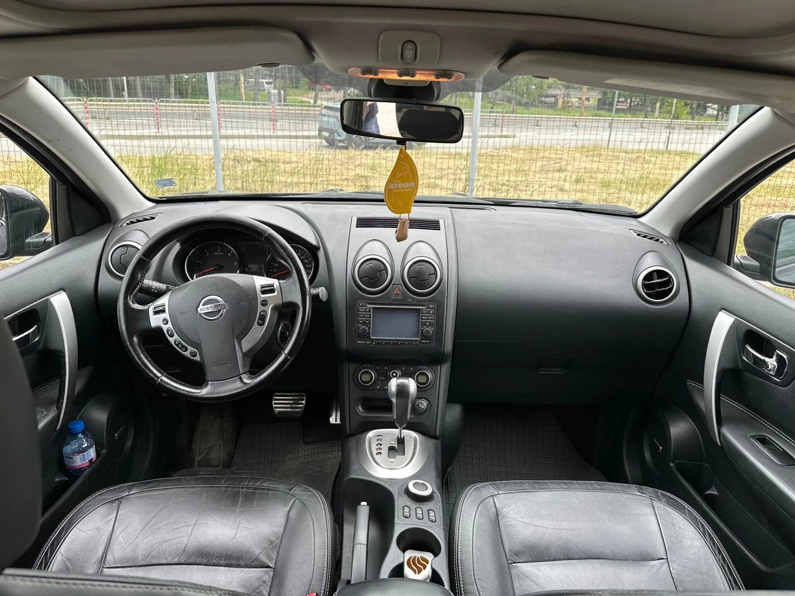 Nissan Qashqai, снимка 9 - Автомобили и джипове - 54763690