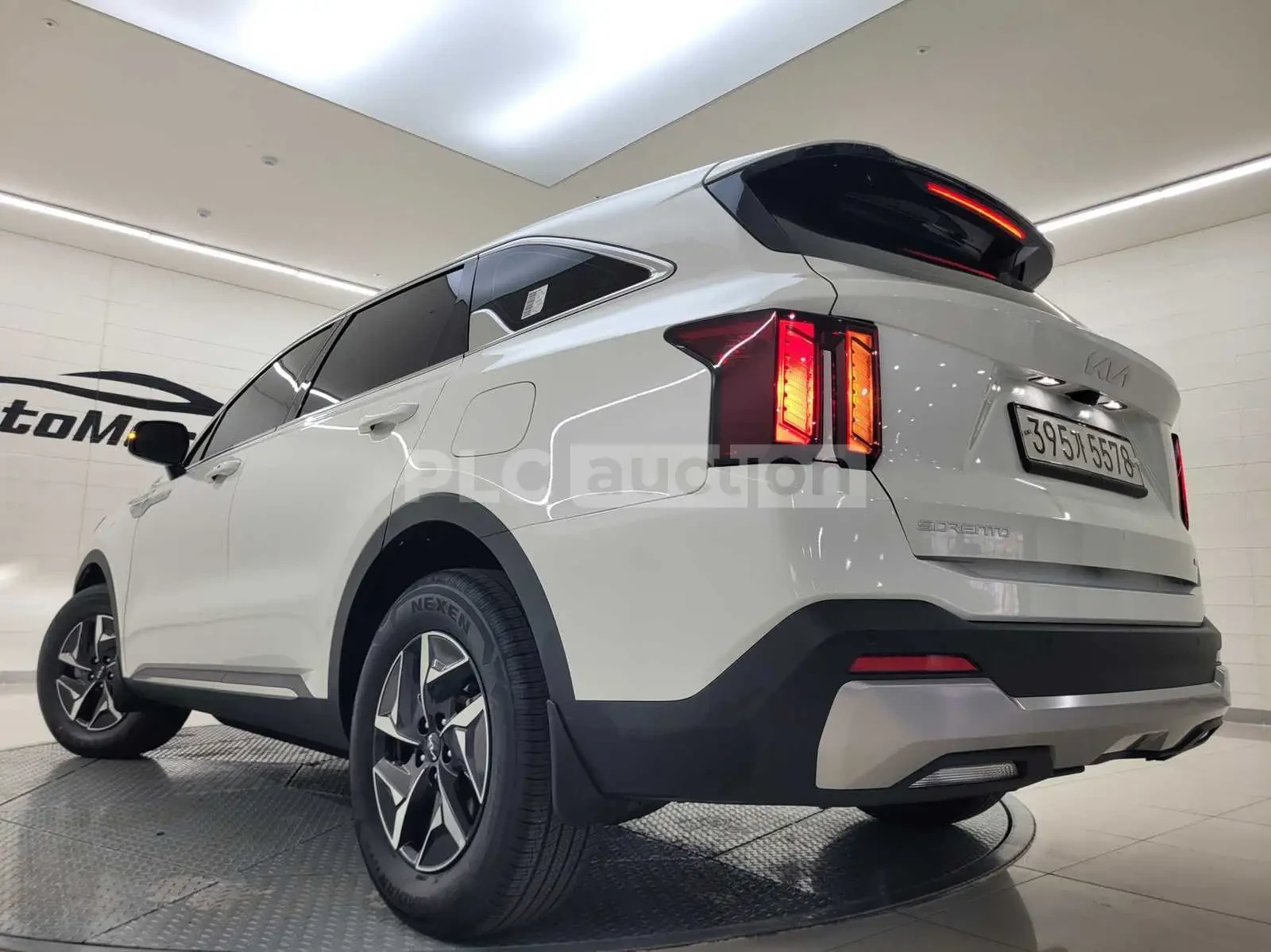 Kia Sorento Hybrid| КАМЕРА| ОБДУХ| DISTRONIC| ВКЛ.ТЕХНОТЕСТ, снимка 4 - Автомобили и джипове - 54848348