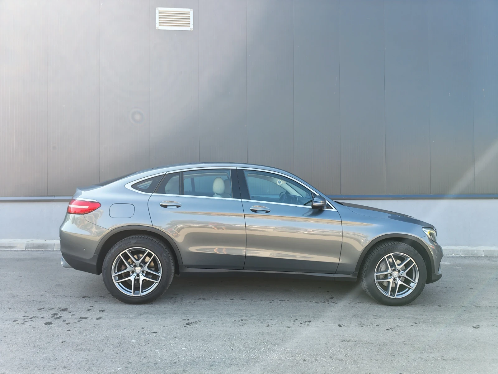 Mercedes-Benz GLC Coupe COUPE, 4MATIC, AMG, 9G, AIRMATIC , снимка 8 - Автомобили и джипове - 55418294
