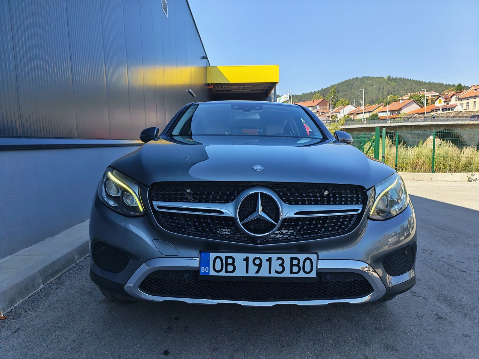 Mercedes-Benz GLC Coupe COUPE, 4MATIC, AMG, 9G, AIRMATIC , снимка 2 - Автомобили и джипове - 55418294