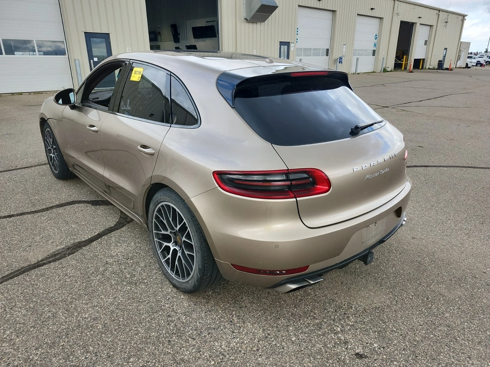 Porsche Macan TURBO/CARFAX/Панорама/Подгрев/Обдух/, снимка 4 - Автомобили и джипове - 55906311