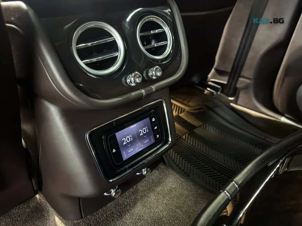 Bentley Bentayga HUD * 360 * Обдухване * АвтоКредит * (ЦЕНА ДО БГ), снимка 15 - Автомобили и джипове - 56126652