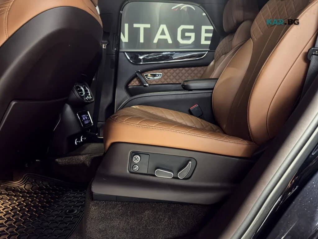 Bentley Bentayga HUD * 360 * Обдухване * АвтоКредит * (ЦЕНА ДО БГ), снимка 14 - Автомобили и джипове - 56126652
