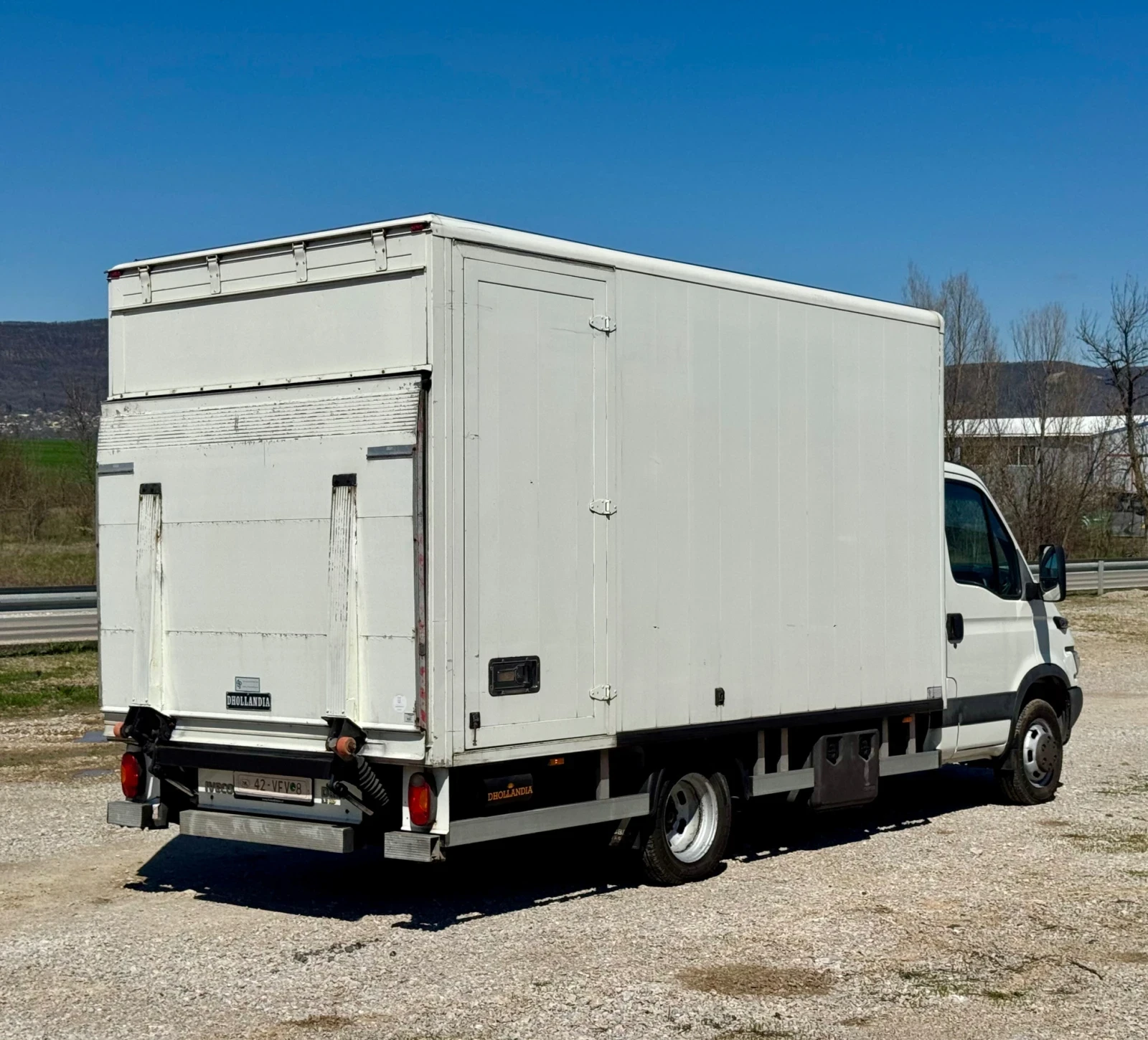 Iveco Daily ПАДАЩ БОРД* СТРАНИЧНА ВРАТА* СЕРВИЗНА ИСТОРИЯ, снимка 6 - Бусове и автобуси - 56104688