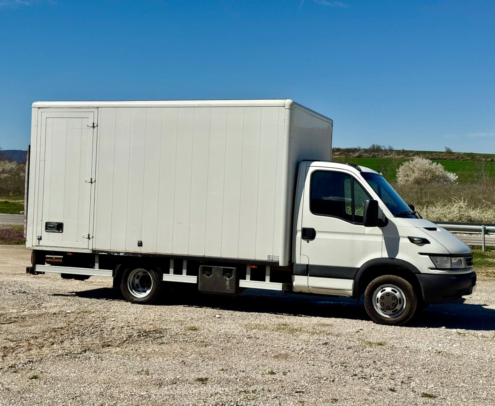 Iveco Daily ПАДАЩ БОРД* СТРАНИЧНА ВРАТА* СЕРВИЗНА ИСТОРИЯ, снимка 8 - Бусове и автобуси - 56104688