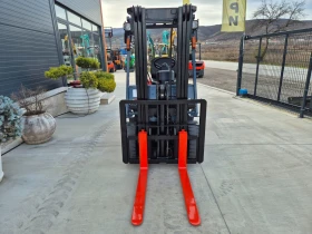 Мотокар Toyota ТРИПЛЕКС + СВОБОДЕН ХОД / ПЕРФЕКТЕН !, снимка 8 - Индустриална техника - 53601653