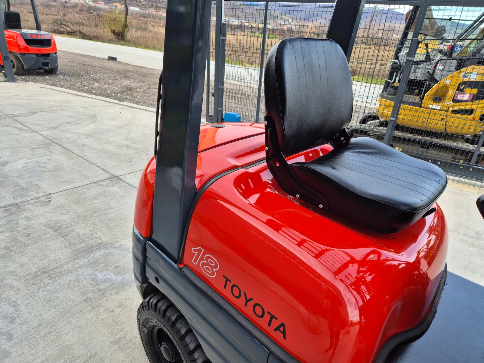 ������� Toyota �������� + �������� ��� / ��������� ! | Mobile.bg � ����������� 12