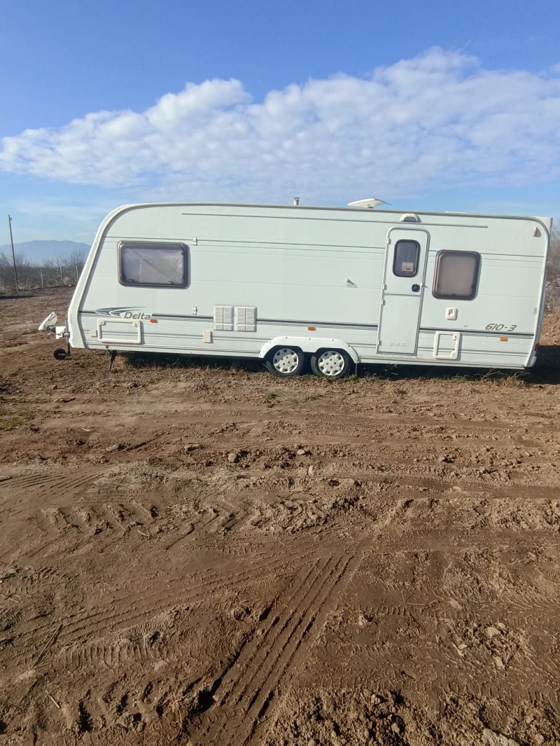 Каравана Други Луната Делта 630, снимка 8 - Каравани и кемпери - 53485111