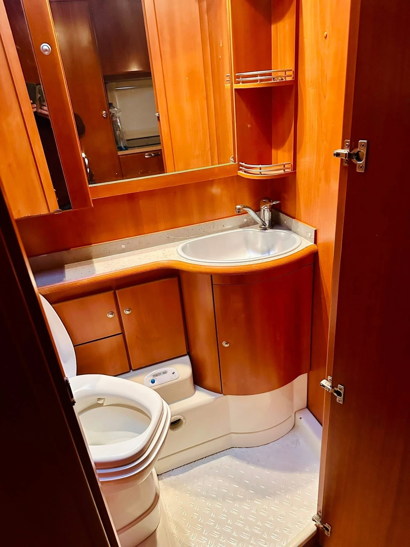 Каравана Tabbert Puccini, снимка 15 - Каравани и кемпери - 53823297