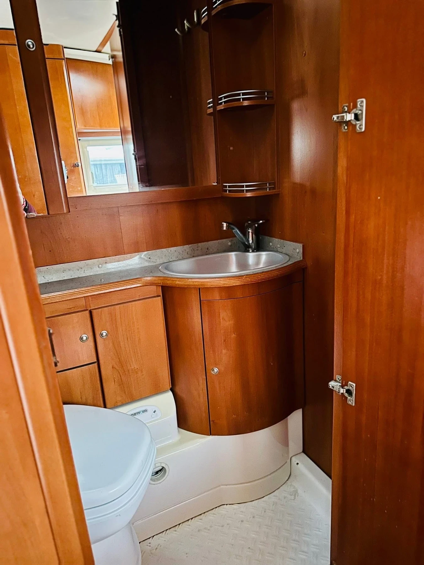 Каравана Tabbert Puccini, снимка 13 - Каравани и кемпери - 53823297