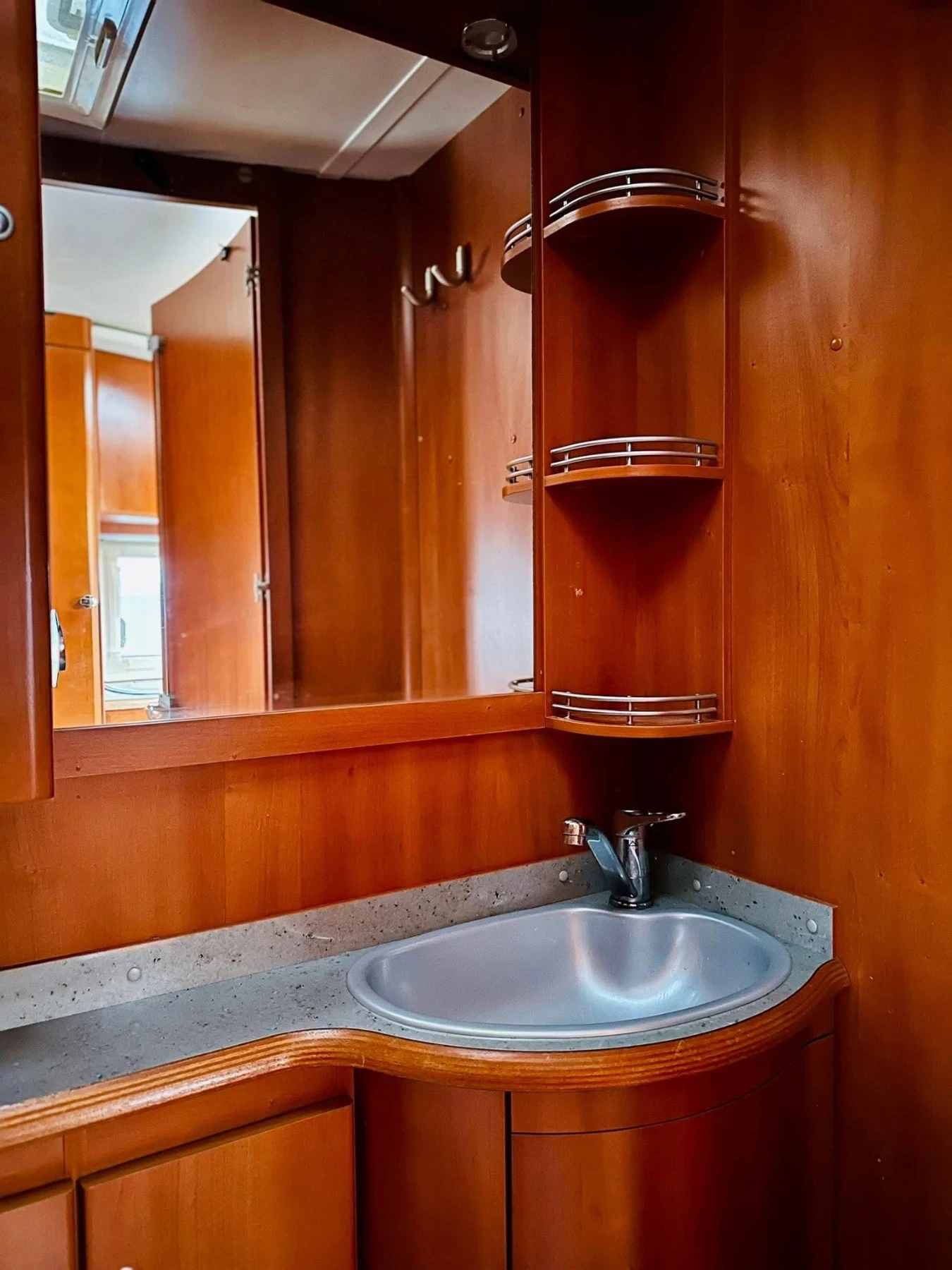 Каравана Tabbert Puccini, снимка 14 - Каравани и кемпери - 53823297