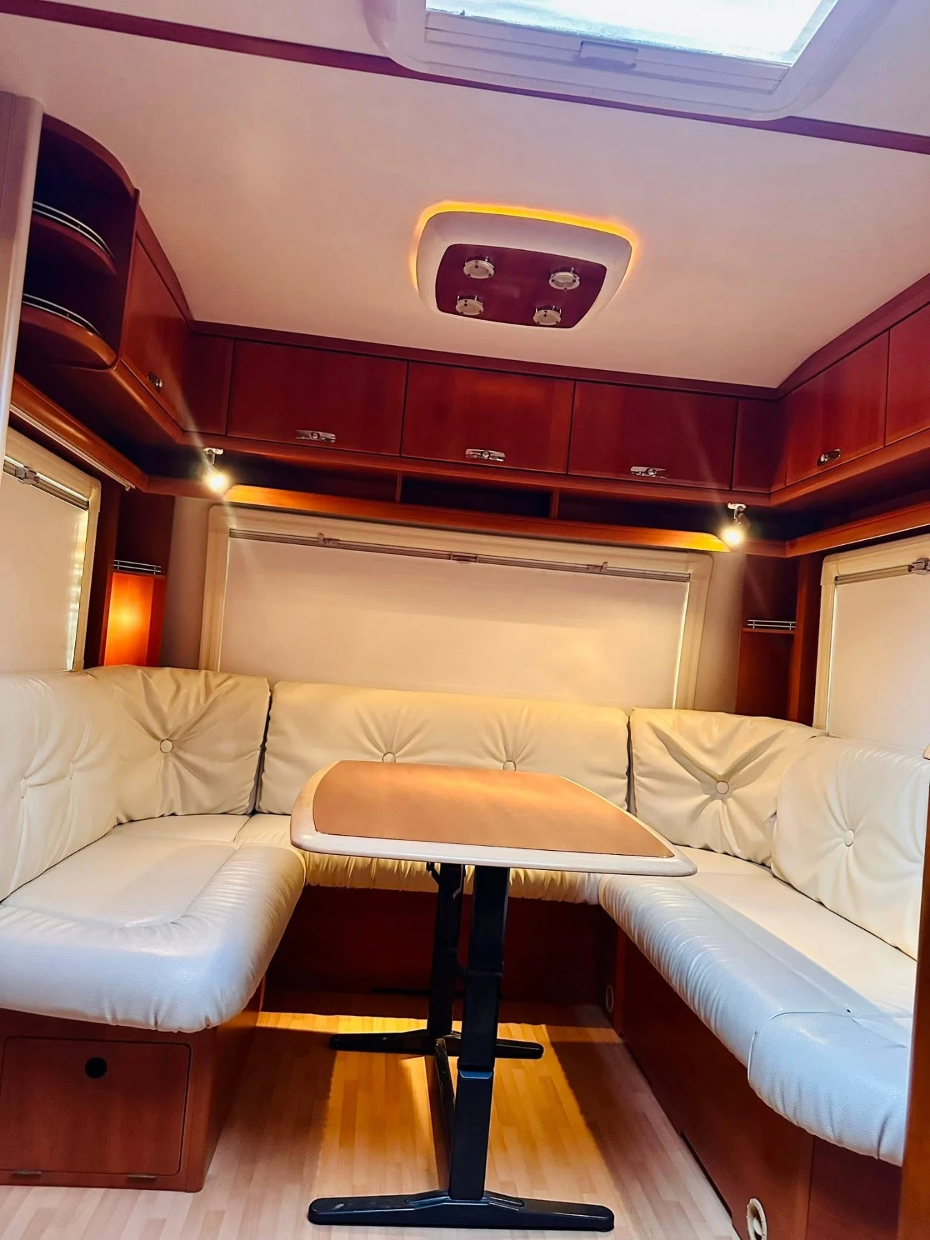 Каравана Tabbert Puccini, снимка 5 - Каравани и кемпери - 53823297